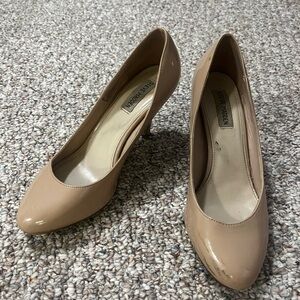 Steve Madden nude heels